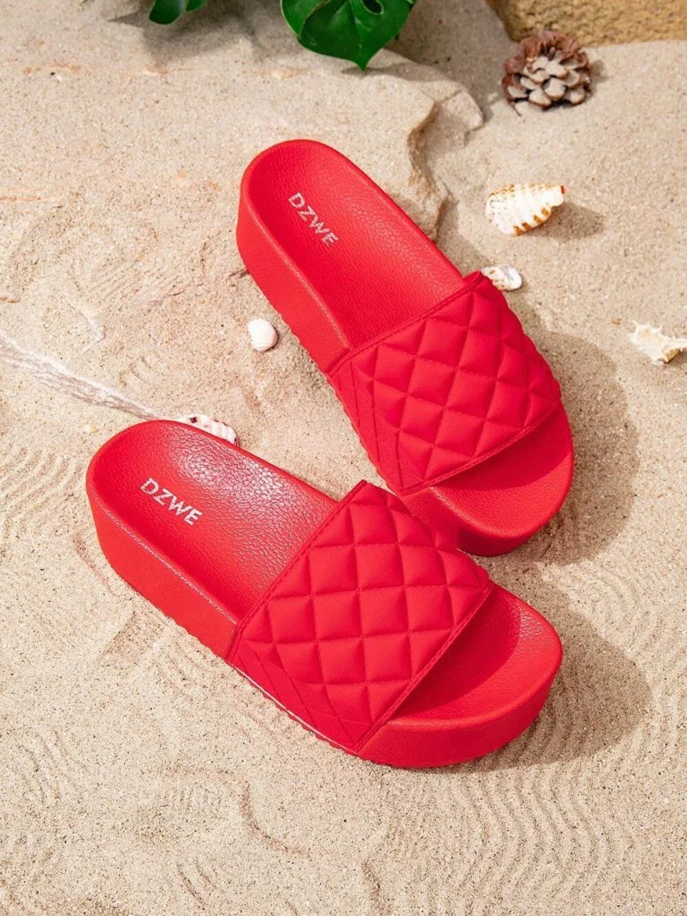 Red Fashionable Women's Diamond Pattern Thick sole Slippers sandals